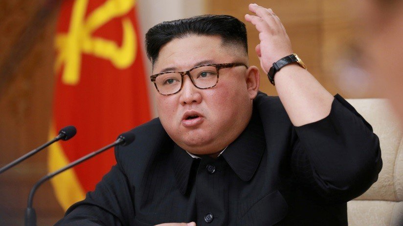 Kim Jong-un insta a altos funcionarios a confiar en sus propias fuerzas ante la "tensa situación actual"