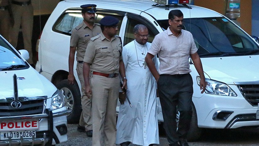 Obispo denunciado por violar durante dos años a una monja es llevado a los tribunales en un caso sin precedentes en la India  