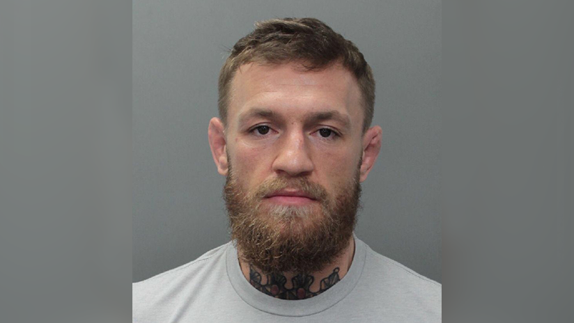 VIDEO: Aparecen imágenes de toda la escena de la agresión de Conor McGregor a un seguidor por la que acabó detenido