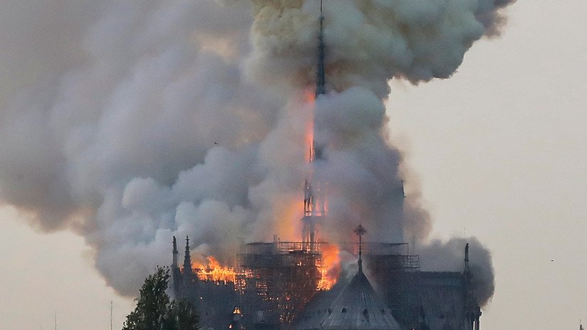 GALERÍA DE FOTOS: Arde la catedral de Notre Dame de París