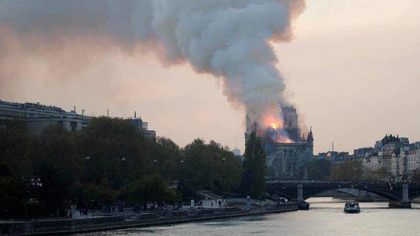 MINUTO A MINUTO: La catedral de Notre Dame de París sufre un devastador incendio