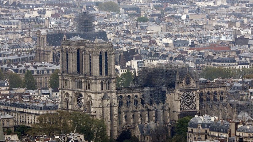  El vicario de la archidiócesis París cuenta cómo fueron los primeros minutos del incendio de Notre Dame