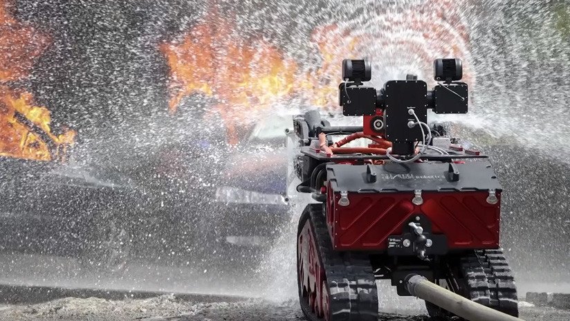 VIDEO: Un 'robot bombero' controlado a distancia ayudó a salvar Notre Dame