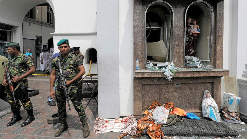 Sri Lanka: Declaran el toque de queda y cierran el acceso a las redes sociales tras las explosiones