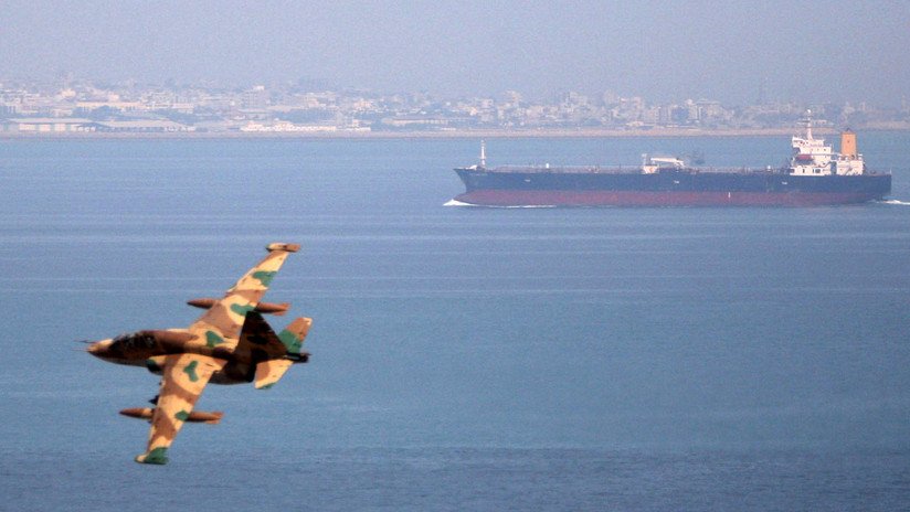 Riad va a estabilizar el mercado del crudo después de que EE.UU. ponga fin a la exención de sanciones a los compradores de petróleo iraní 