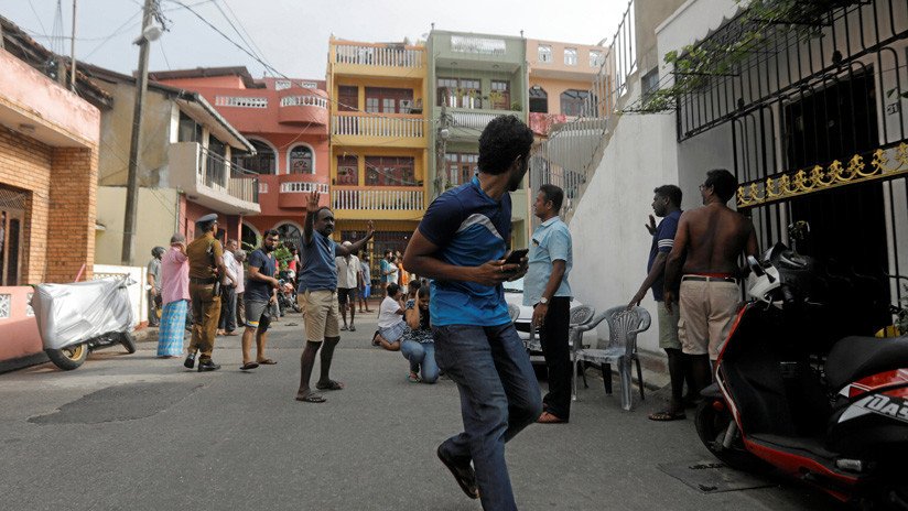 Policía de Sri Lanka identifica a uno de los atacantes suicidas