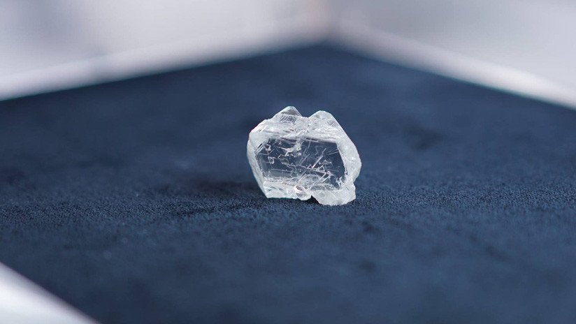 Extraen en Rusia un enorme diamante de calidad gema de más de 100 quilates