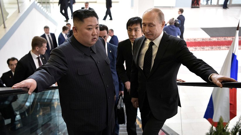 VIDEO: ¿Qué se decían Putin y Kim en su paseo camino de la cumbre?