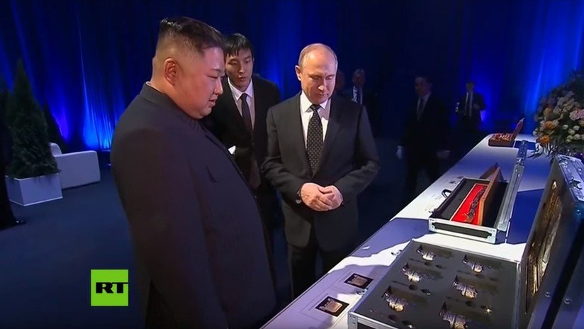 VIDEOS: Intercambio de inusuales regalos entre Vladímir Putin y Kim Jong-un tras la cumbre de Vladivostok