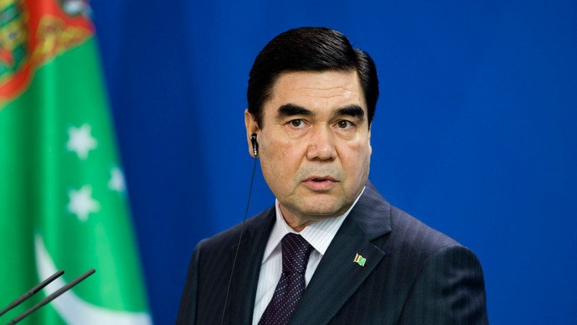 VIDEO: El presidente de Turkmenistán dedica un rap a su caballo