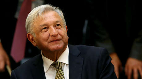 Develan curiosa escultura de López Obrador y las redes sociales estallan de risa