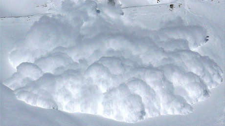 VIDEOS: Una impresionante avalancha 'se traga' en Estados Unidos hasta la cámara que la graba