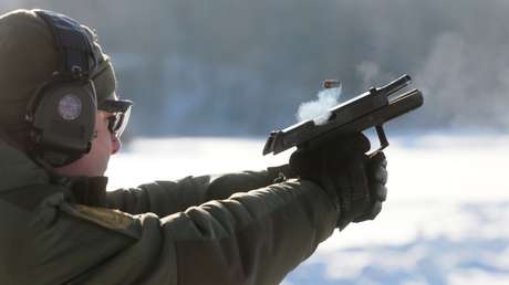 Ministerio de Defensa de Rusia da luz verde a la producción en serie de la nueva pistola Udav