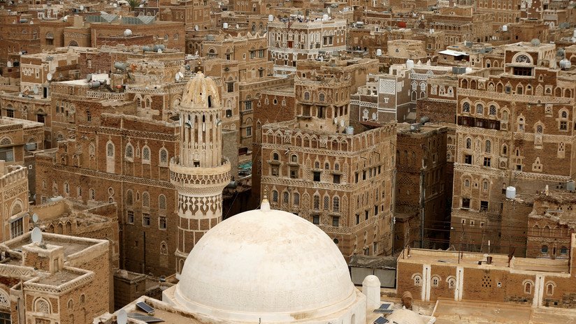 La coalición árabe ataca una base aérea de los hutíes cerca del aeropuerto de la capital yemení