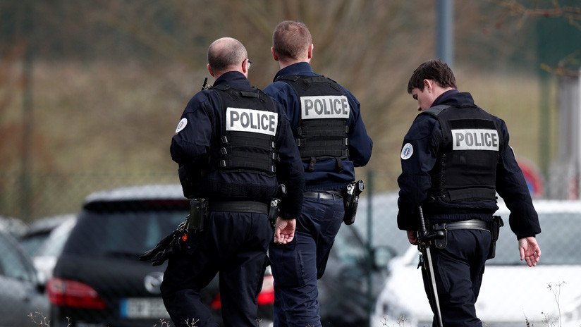 Un hombre armado toma rehenes en el sur de Francia