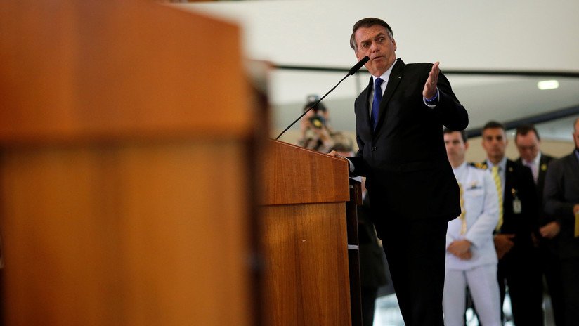 Bolsonaro flexibiliza por decreto el porte de armas para cazadores y clubes de tiro