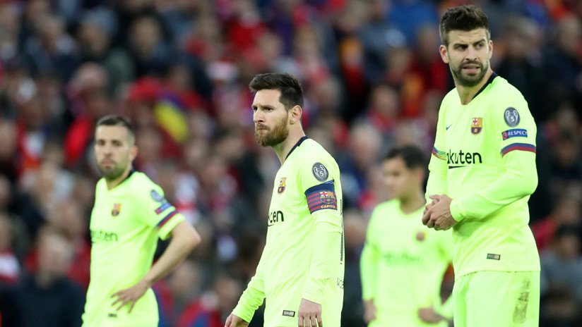 "¡Vendidos!": Hinchas del Barcelona increpan a Messi tras la eliminación de la Champions League (VIDEO)