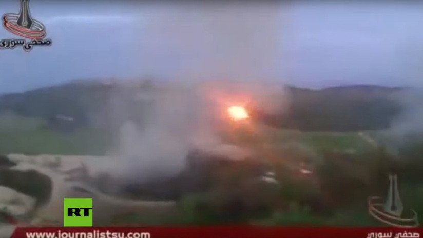 VIDEO: El Ejército de Siria ataca a terroristas con un 'tanque monstruo'