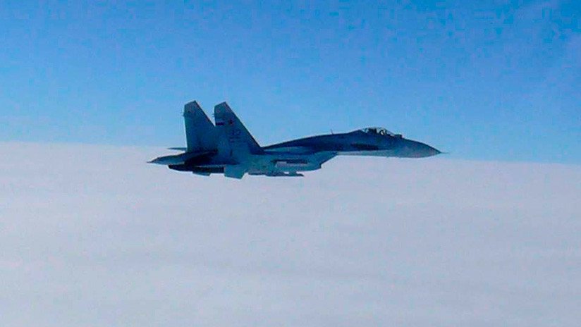 VIDEO: Cazas Su-27 de la Flota del Báltico rusa simulan interceptación de intrusos