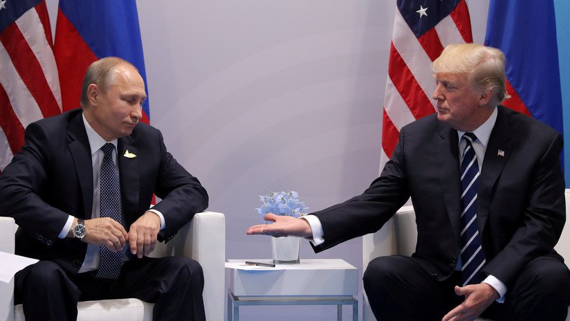 Trump se enfurece y tacha a Tillerson de "tonto como una roca" por afirmar que Putin se preparó mejor para una reunión bilateral