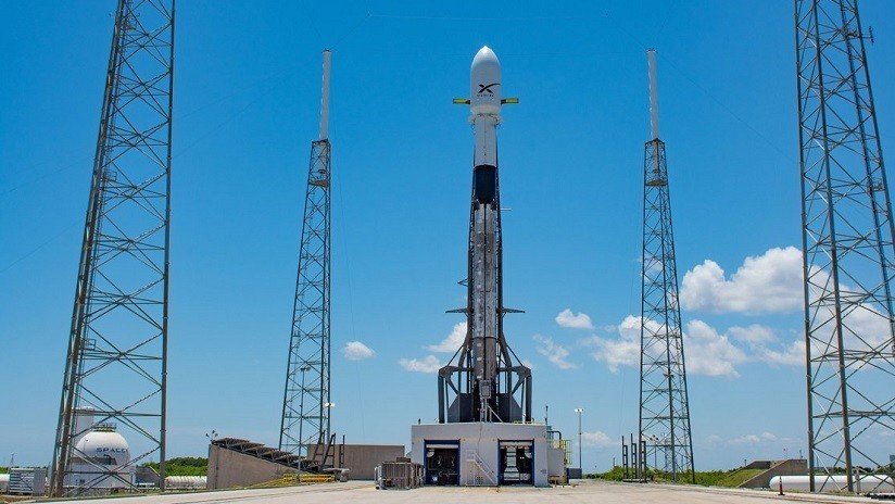 SpaceX lanza su cohete Falcon 9 con 60 satélites que formarán parte de la red global de Internet