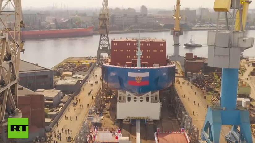 VIDEO: Rusia bota el Ural, la tercera unidad de los rompehielos nucleares más grandes y potentes del mundo