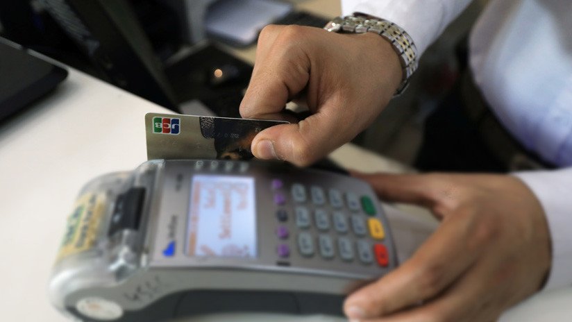 ¿Qué es más sucio: una tarjeta de crédito o las barras del metro de Nueva York?  