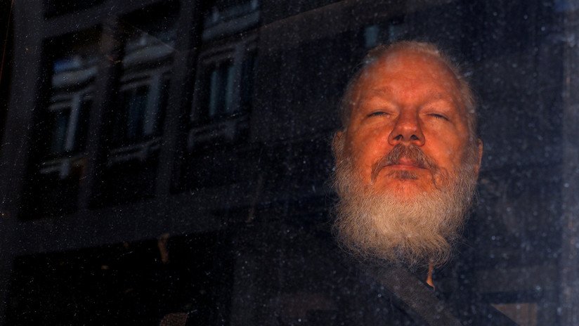 Assange es trasladado a la sala de salud de la prisión británica de Belmarsh