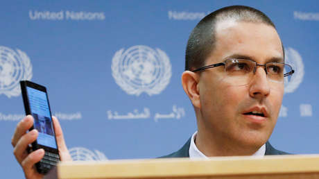 Canciller venezolano aconseja a su par argentino no defender golpistas a "partir de la ignorancia"