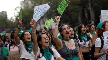 "Hay que pensar antes de abrir las piernas": las polémicas declaraciones de un diputado mexicano al ser consultado por el aborto