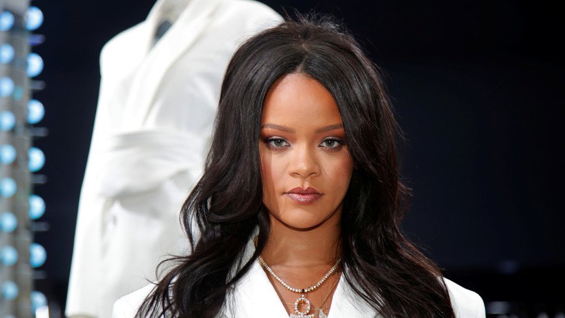 Rihanna se convierte en la artista femenina más rica del planeta, según Forbes