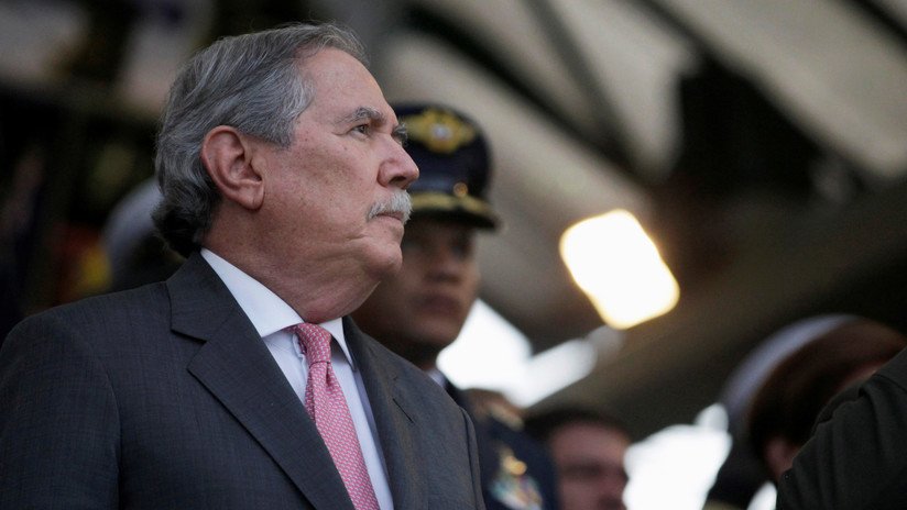 Moción de censura al ministro de Defensa de Colombia
