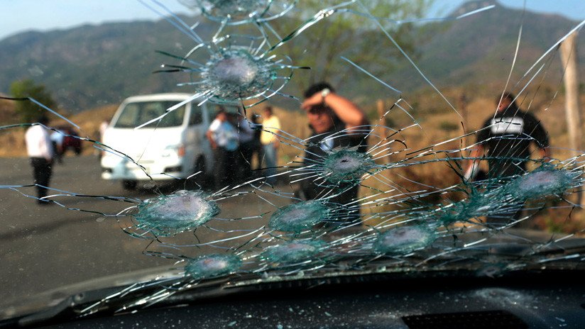 Más armas, menos permisos: el fenómeno de las 'balas perdidas' que siembran la muerte en México