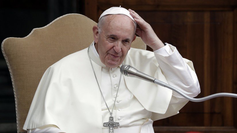 El papa Francisco insta a una "transición energética radical" para afrontar la "emergencia climática"