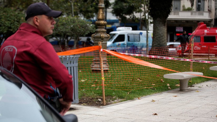 Hallan el cadáver de una mujer envuelto en mantas en un barrio de Buenos Aires