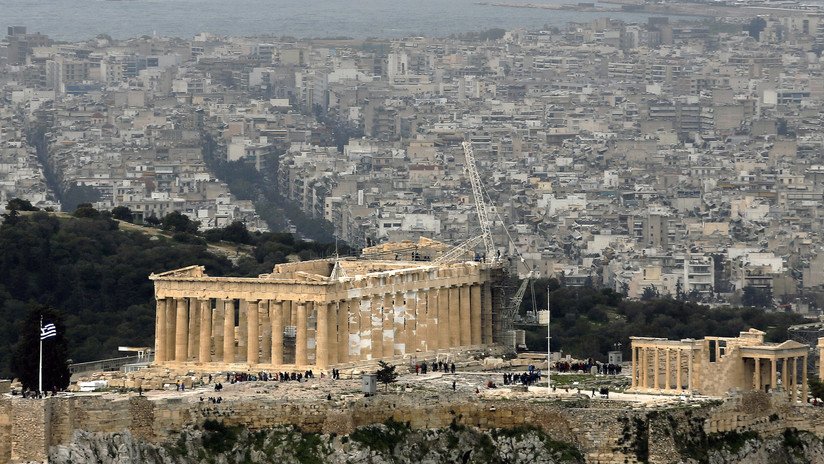 Grecia advierte a sus turistas de un virus mortal que se ha convertido en un "problema de salud pública"