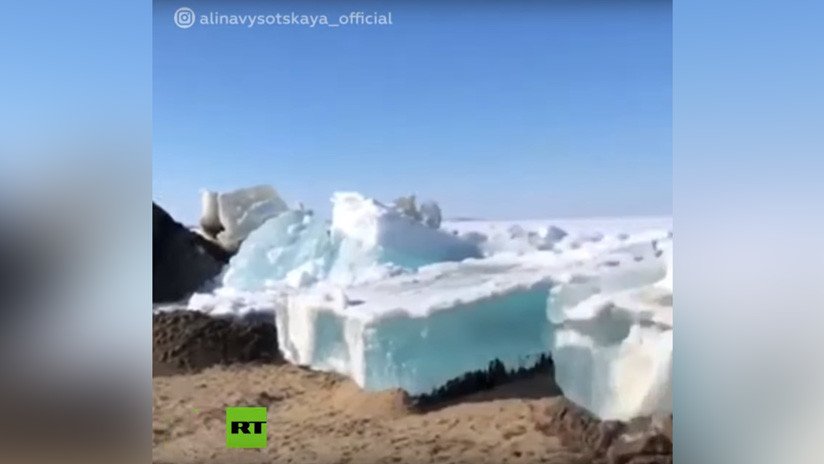 VIDEO: Un 'monstruoso' tsunami de hielo marca la llegada del verano en el extremo norte de Rusia
