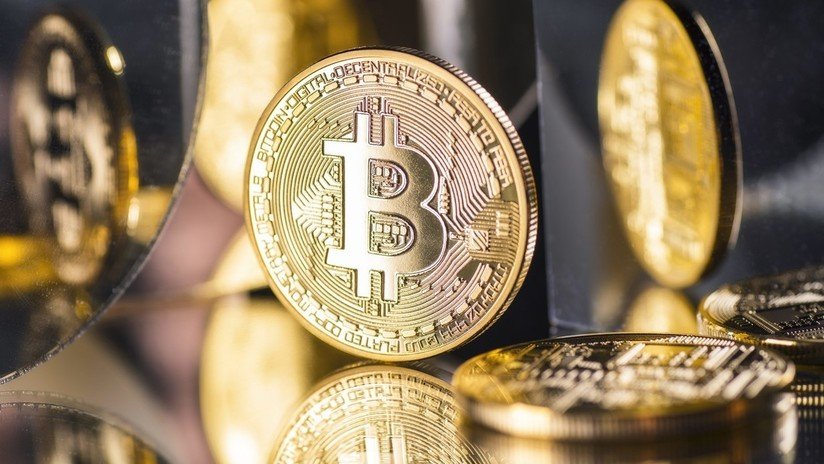El bitcóin supera la barrera de los 11.000 dólares por primera vez en más de un año
