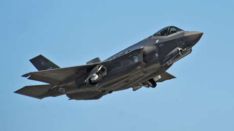 VIDEO: Cazas F-35 realizan un vuelo sobre la Casa Blanca