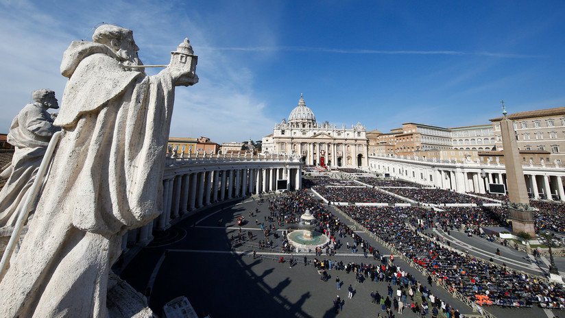 España protestará ante el Vaticano después de que el nuncio dijera que el Gobierno "había resucitado a Franco"