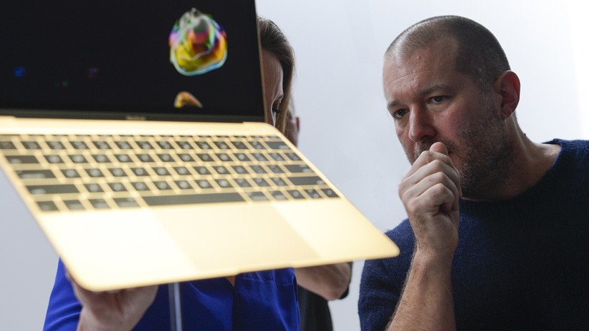 "El fin de una época" en Apple: quién es Jonathan Ive, el "ingenio minimalista" detrás del iPhone, el MacBook y el Apple Watch