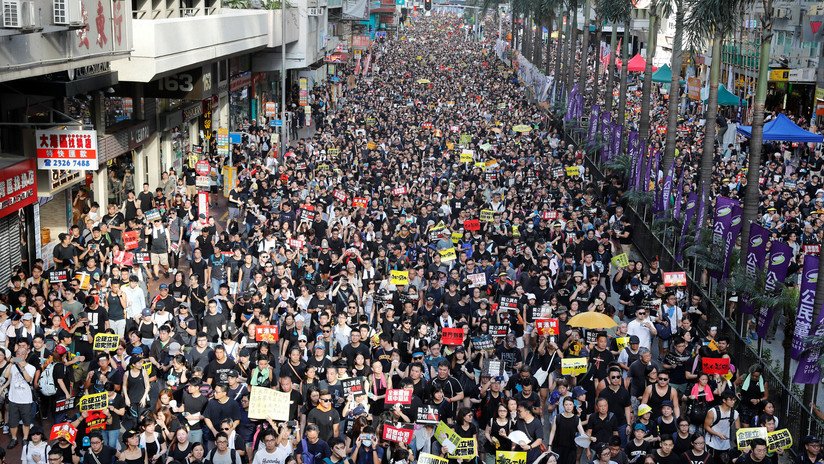 Pekín insta a procesar a los participantes del asalto al Parlamento de Hong Kong