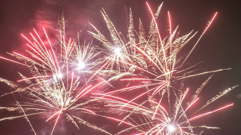 VIDEO: Hinchas brasileños intentaron desvelar a la selección Argentina con fuegos artificiales