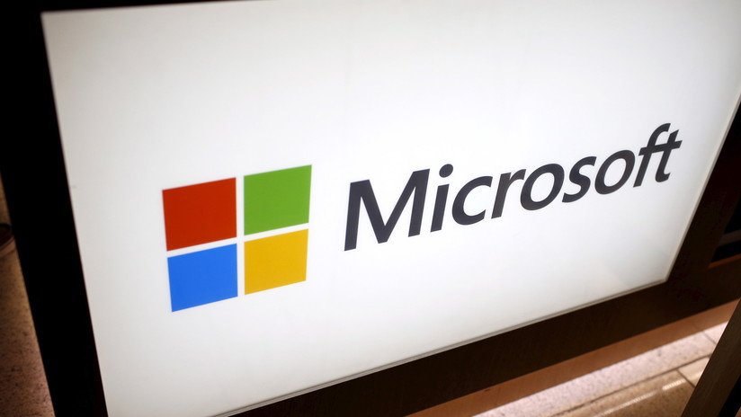 Microsoft desconcierta a la Red: presenta un "completamente nuevo" sistema Windows 1.0 y elimina todos los 'posts' en su Instagram