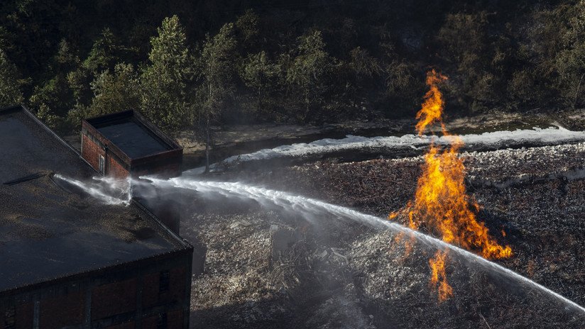 VIDEOS: Un incendio destruye cerca de 45.000 barriles de bourbon en un almacén de Jim Beam en Kentucky