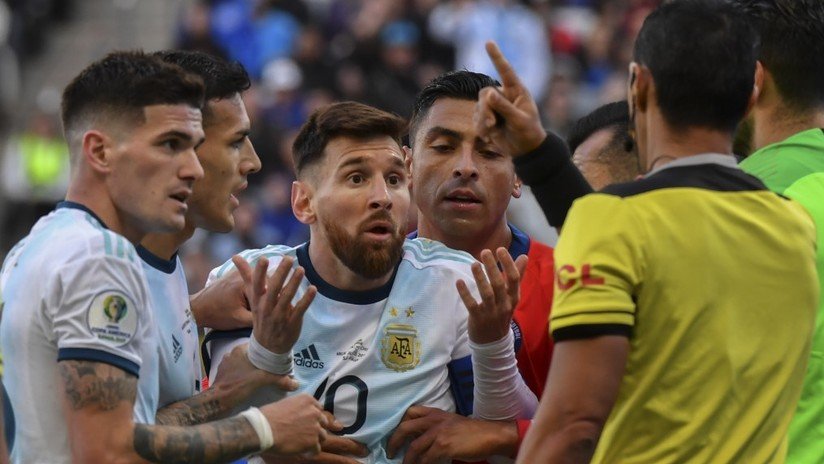"No tenemos que ser parte de esta corrupción": Messi estalla contra la Conmebol tras ser expulsado en el partido ante Chile (VIDEO)