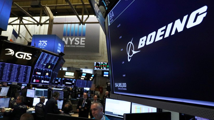 Boeing podría perder el liderazgo mundial tras reportar una caída de entregas del 37 % 