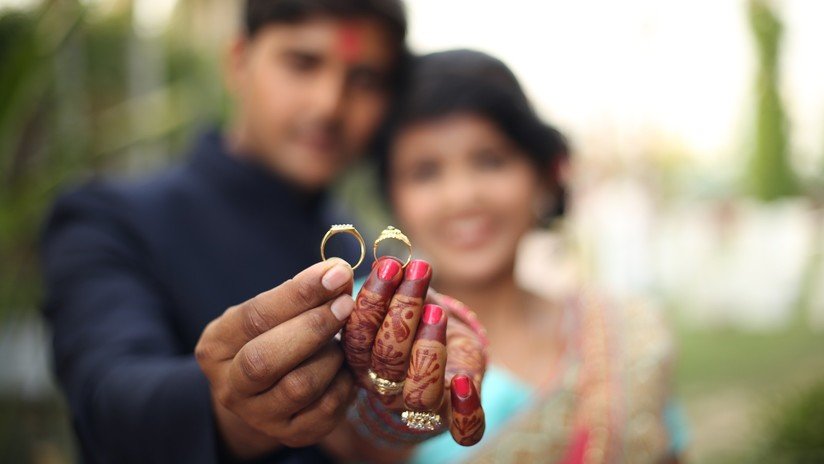 El 94 % de los hombres casados de la India no usa preservativos agravando el problema de la sobrepoblación 