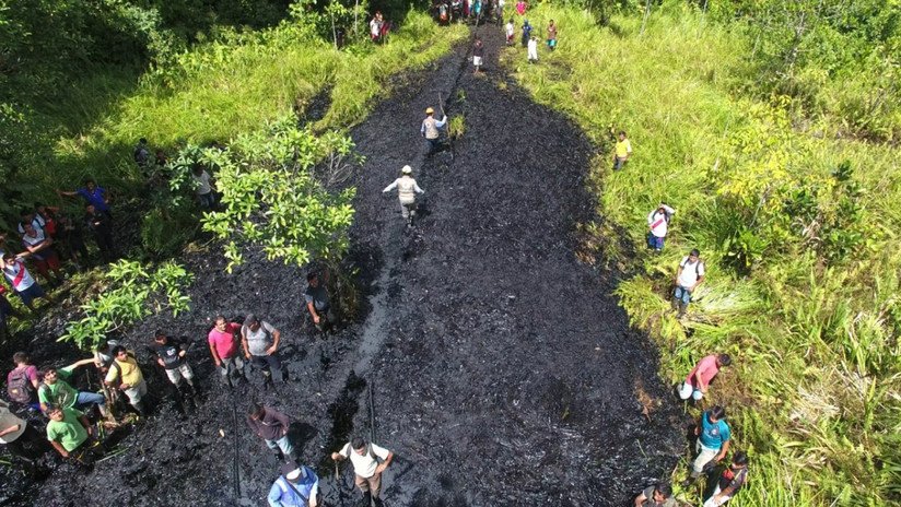 Perú declara el estado de emergencia por un derrame de petróleo en la Amazonía 