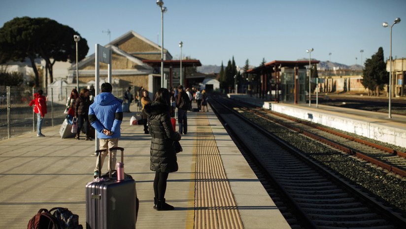 La huelga de los trabajadores ferroviarios en España obliga a la cancelación de más de 300 trenes